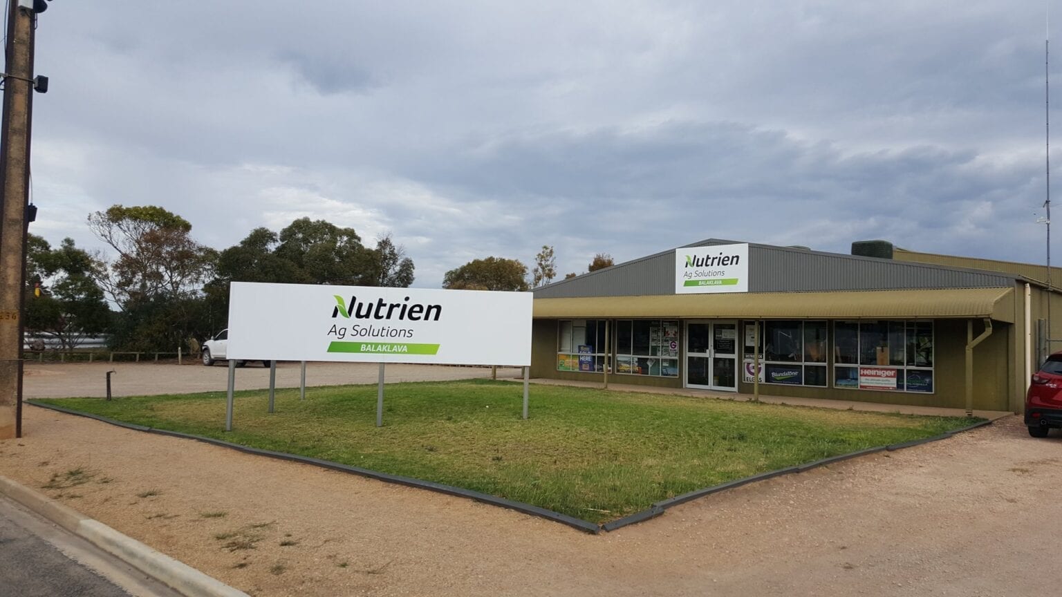 Nutrien Custom Shop Signs Push New Brand Further Sign Ideas Hub